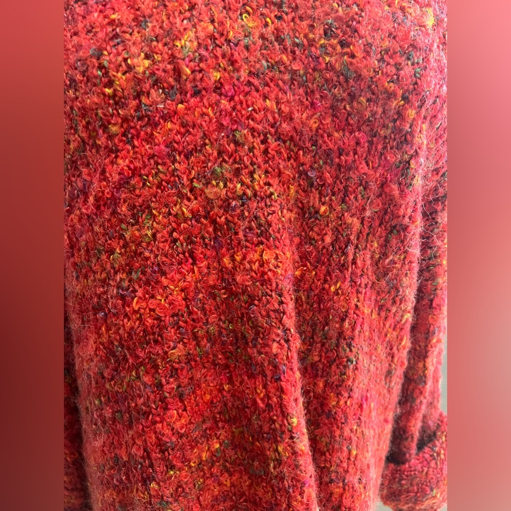 Colorful Sweater - Picture 4 of 4